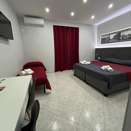 Pacini 88 Rooms And Apartment Catania Centro Екстериор снимка