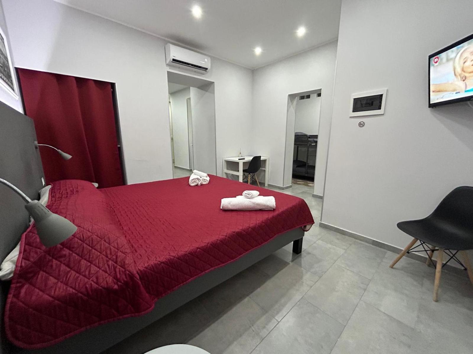 Pacini 88 Rooms And Apartment Catania Centro Екстериор снимка