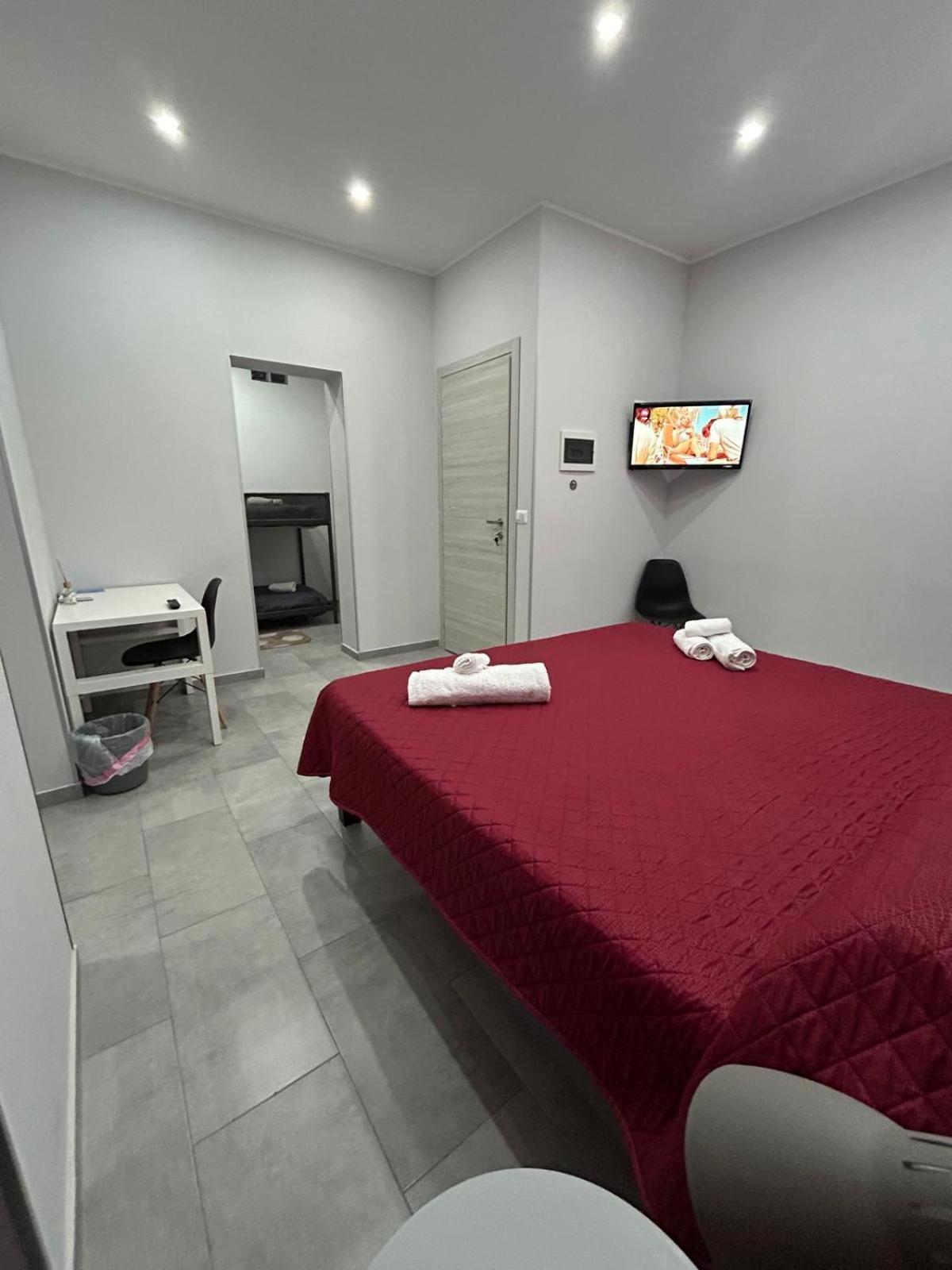 Pacini 88 Rooms And Apartment Catania Centro Екстериор снимка