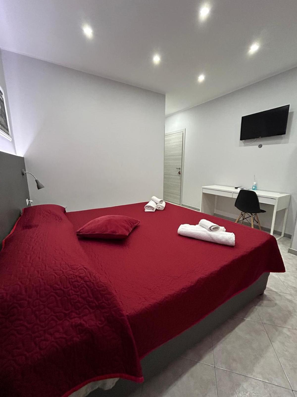 Pacini 88 Rooms And Apartment Catania Centro Екстериор снимка