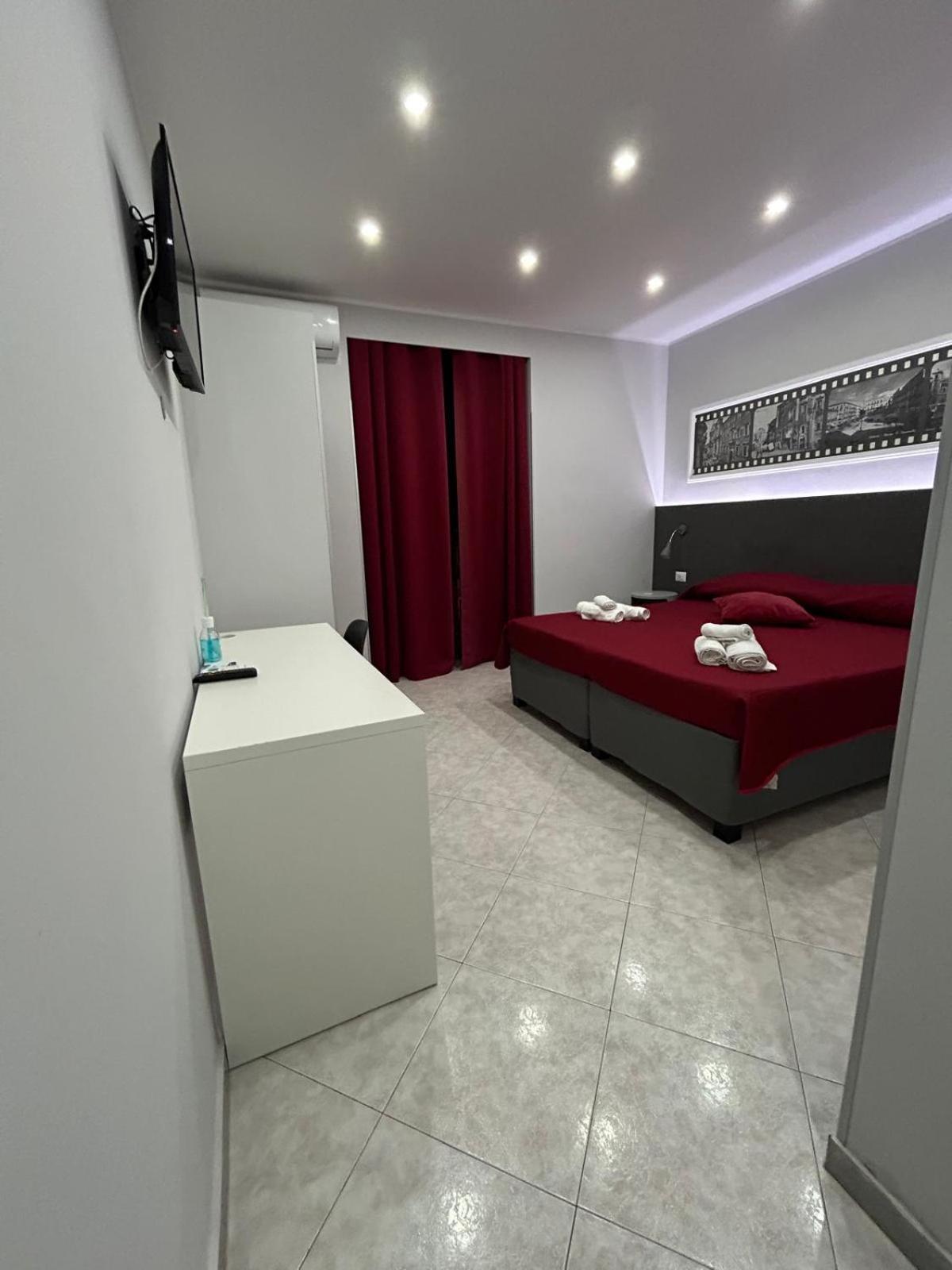 Pacini 88 Rooms And Apartment Catania Centro Екстериор снимка